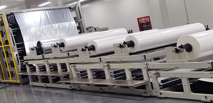 Intelligent Liquid Packaging Machine